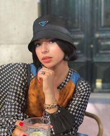 Ángela Aguilar enamora con este vestido con bordado artesanal