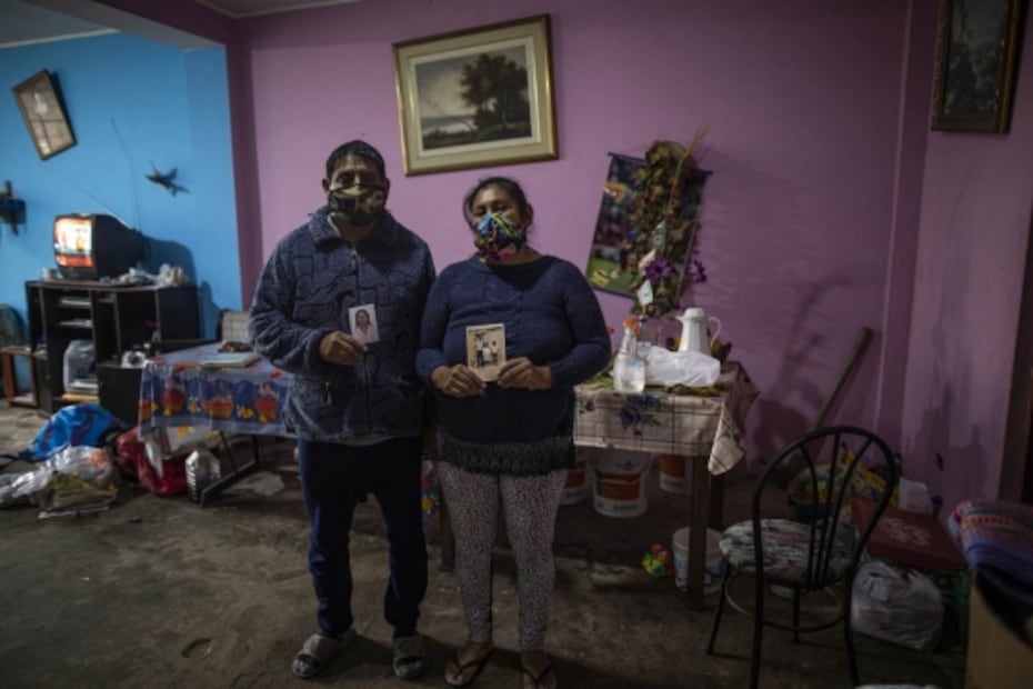 El coronavirus aumenta en Perú y venezolanos recogen los cadáveres