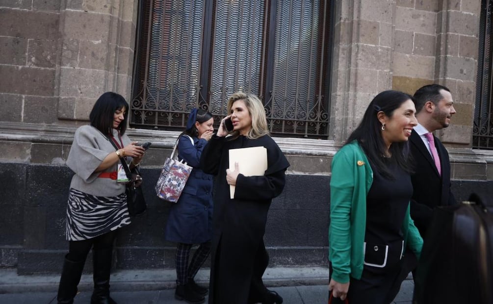 Claudia Pavlovich, embajadora de México en Panamá saliendo reunión con Sheinbaum (07/12/2025). Foto: Diego Simón Sánchez / EL UNIVERSAL