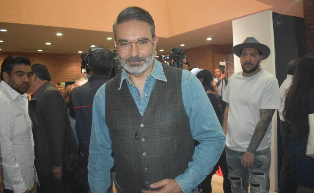 Maurico Islas se suma a la obra "La Clase". Foto: Armando Pereda.