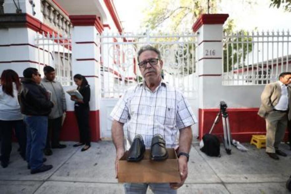 Crónica. Esperan un mes en la casa de AMLO por ayuda