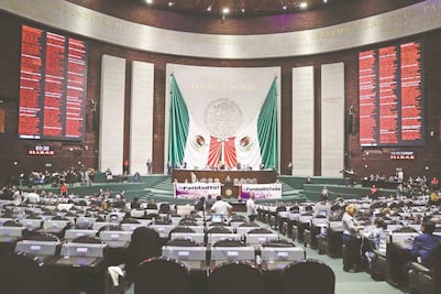 Califican de “austericidio” recortes del gobierno  