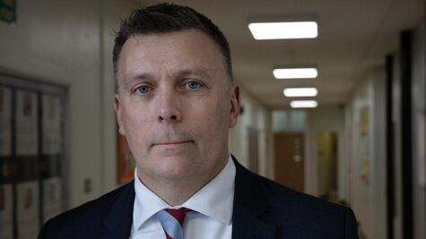 Matthew Lennox, el director de escuela que salvó a sus alumnos de un hombre armado