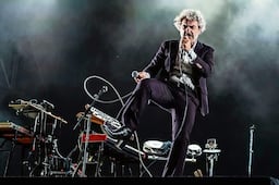 León Benavente: entre el caos, la ansiedad y el celular, el rock sigue más vivo que nunca