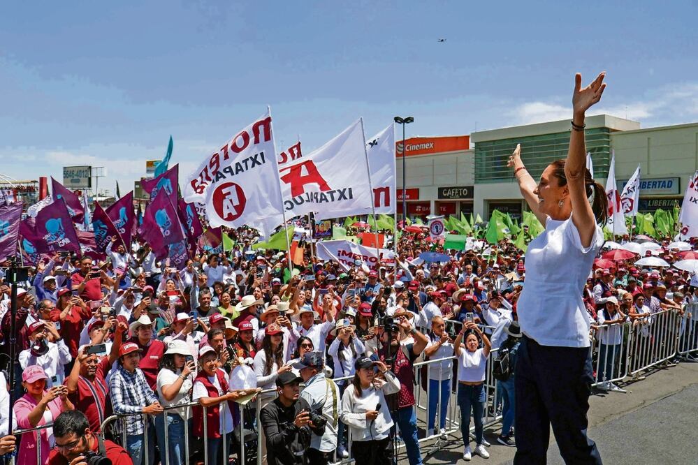Claudia Sheinbaum Pardo, candidata a la Presidencia de México por Morena, PT y PVEM, encabezó un mitin ante decenas de simpatizantes en el municipio de Ixtapaluca, Estado de México. Foto: Diego Simón Sánchez | El Universal