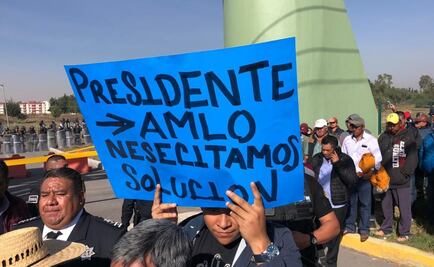 Transportistas bloquean acceso a Santa Lucía; piden a AMLO ser contratados para nuevo aeropuerto 
