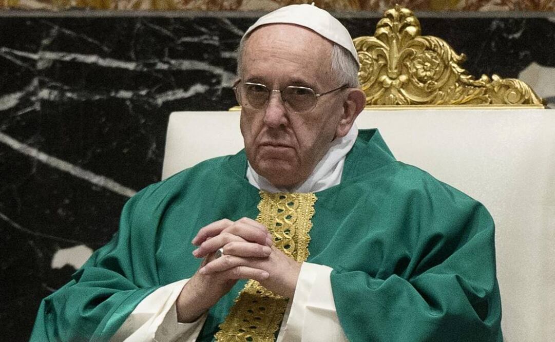 Papa invita a padres de 43 desaparecidos a misa pero no se reunirá con ellos