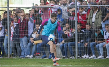 Así se vivió el entrenamiento a puerta abierta de las Chivas
