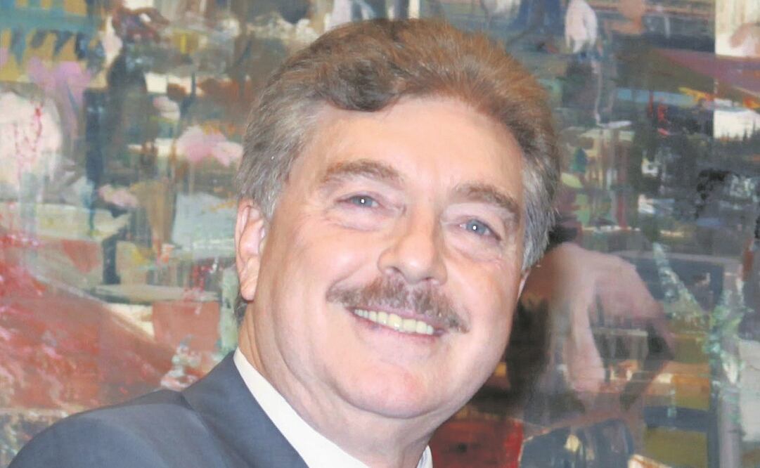 Kiko Vega destapa un hoyo para tapar otro