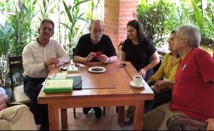 AMLO prepara discurso del sábado con “poesía” en su finca "La Chingada"