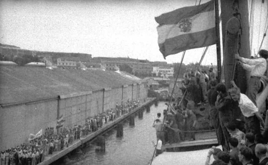 En 1939, el Barco Sinaia arribó a Veracruz con exiliados españoles que huían de la Guerra Civil española y la dictadura de Franco. Foto: Archivo General de la Nación