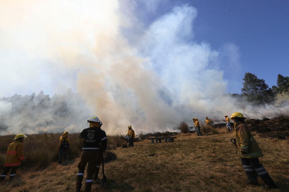 Los municipios en los que prevalecen los incendios son Valle de Bravo, Ocuilan y Nicolás Romero, indicó Probosque. Foto Jorge Alvarado