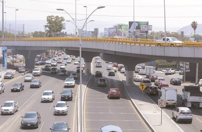 Este lunes 13 de enero no circulan los autos con engomado amarillo