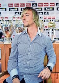 Ojalá que Zidane no se vaya: Guti