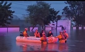Inundaciones por fuertes lluvias dejan más de 45 personas atrapadas en Sinaloa; no se reportan lesionados
