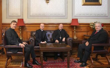 AMLO recibe al nuncio apostólico Franco Coppola en “un buen día para la diplomacia”