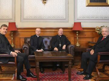 AMLO recibe al nuncio apostólico Franco Coppola en “un buen día para la diplomacia”