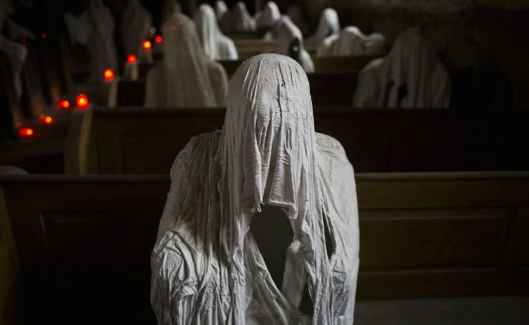 Estas figuras representan a los fantasmas de los alemanes que vivían en la localidad antes de la Segunda Guerra Mundial. (Foto: lostateminor.com)