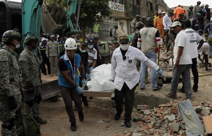 Colapso de edificio en Colombia deja tres muertos y 40 heridos