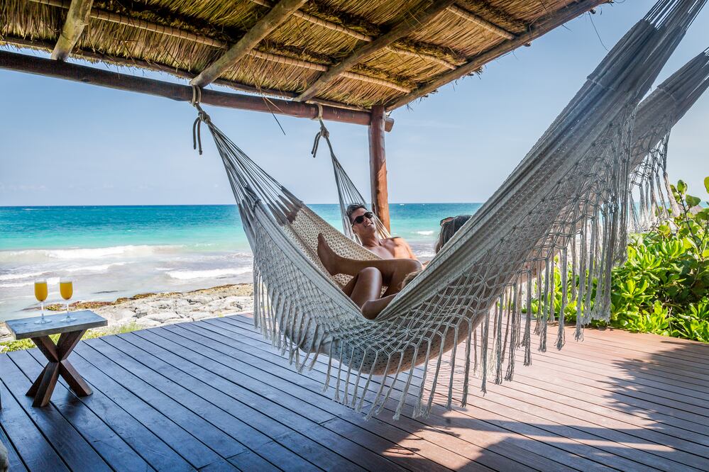 Actualmente hay hamacas hechas con hilos de henequén, algodón y lino, siendo este último el material más común. (Foto: Cortesía Small Luxury Hotels)