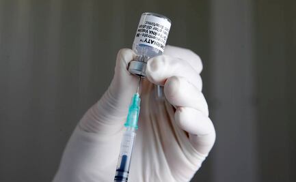 Joven italiana recibe por error 4 dosis de vacuna antiCovid de Pfizer 