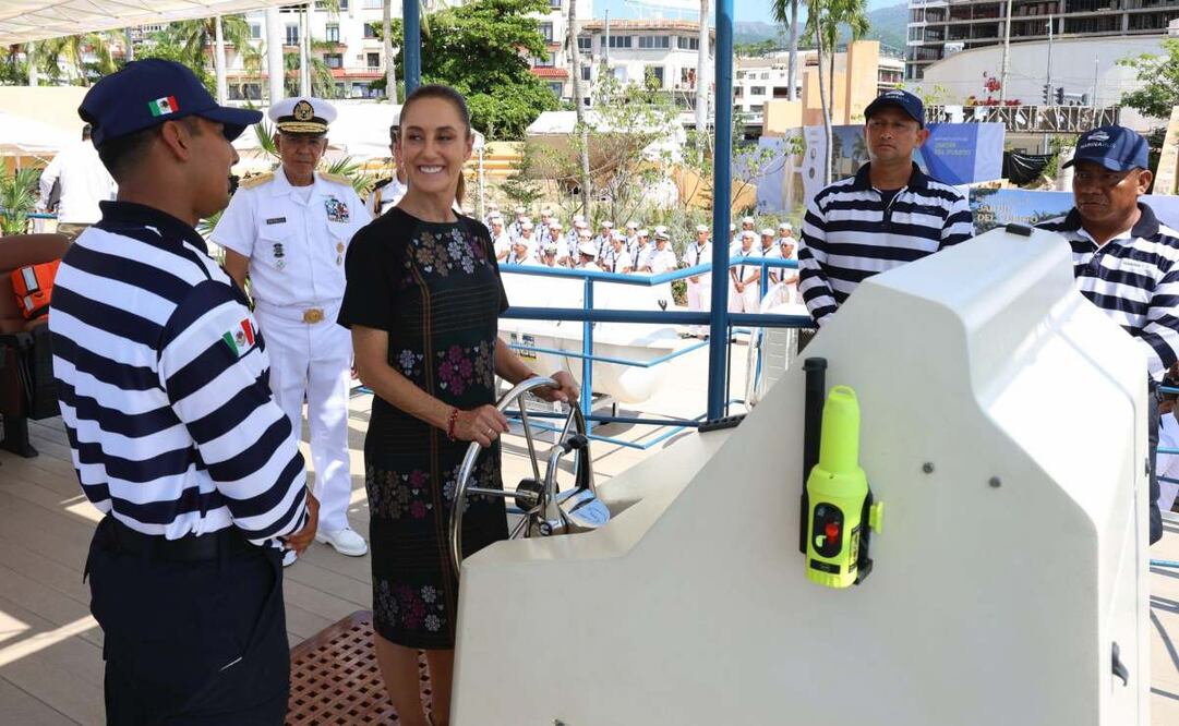 Sheinbaum inaugura el MARINABUS de Acapulco; reconoce a la Marina porque ayuda a construir bienestar para México. Foto: Presidencia
