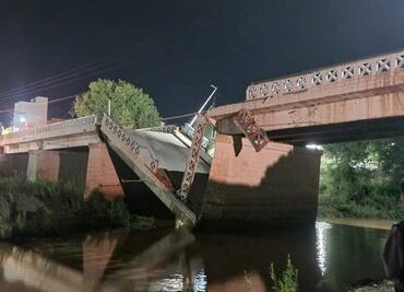 Tras lluvias, colapsa emblemático puente de Río Grande, Zacatecas