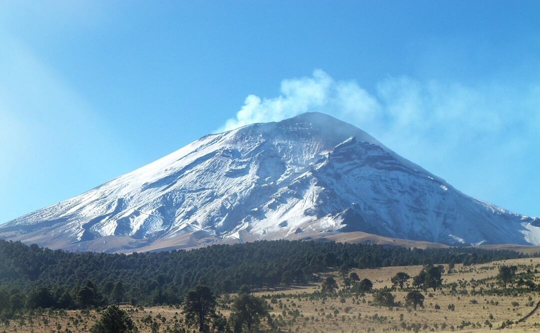 El volcán Popocatépetl encierra la leyenda de un guerrero y su amada. Foto: Pixabay / jcesar2015
