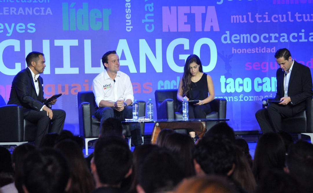Mikel Arriola, candidato del PRI, en una charla con estudiantes del Tec de Monterrey, Campus Santa Fe (Foto: Especial)
