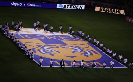 Tigres iría por dos futbolistas de Chivas