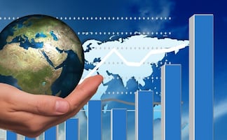 Preocupa a economistas el impacto geoeconómico, la deuda y precios de activos; temen por caída de la economía global