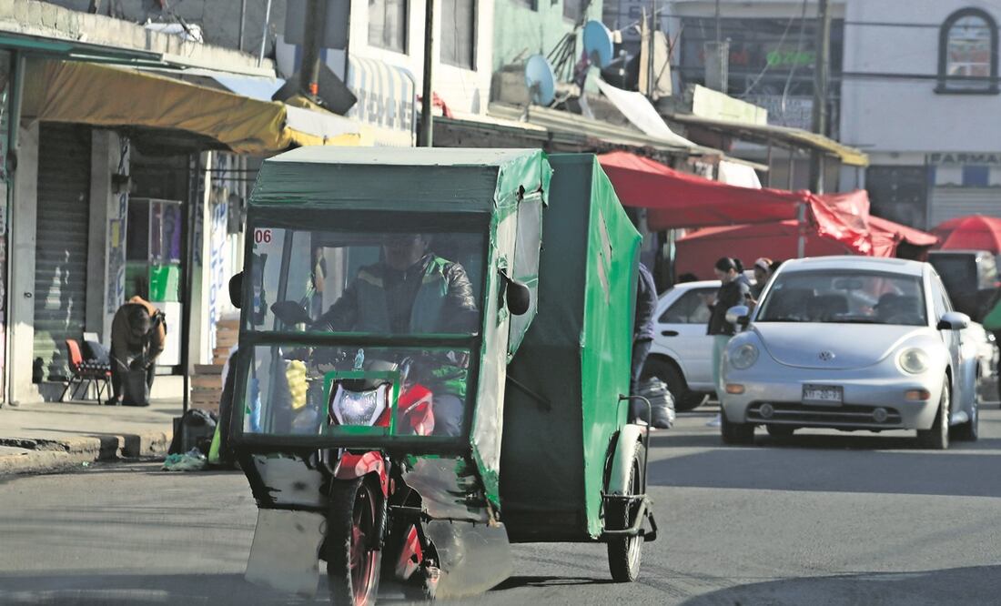 Los mototaxis que operan en Toluca lo hacen sin permisos; los choferes se niegan a migrar al uso de la bicicleta, pues la gente no las acepta, señalan. Foto: ESPECIAL