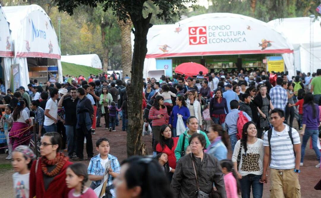 La Feria tendrá 374 editoriales -con cerca de 49 mil títulos-, 180 presentaciones de libros y más de 2 mil 500 actividades. FOTO: Archivo.