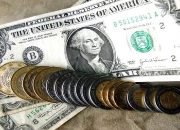 Mexico's peso reverses losses, gains over 1 pct after Fed hike