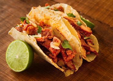Qué lleva la salsa para marinar los tacos al pastor