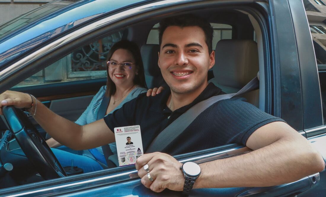 Licencia de conducir permanente en CDMX. Foto: X @@LaSEMOVI