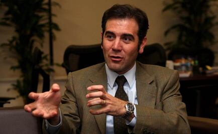 Rechaza Córdova Vianello hablar sobre "sangría" de partidos al INE