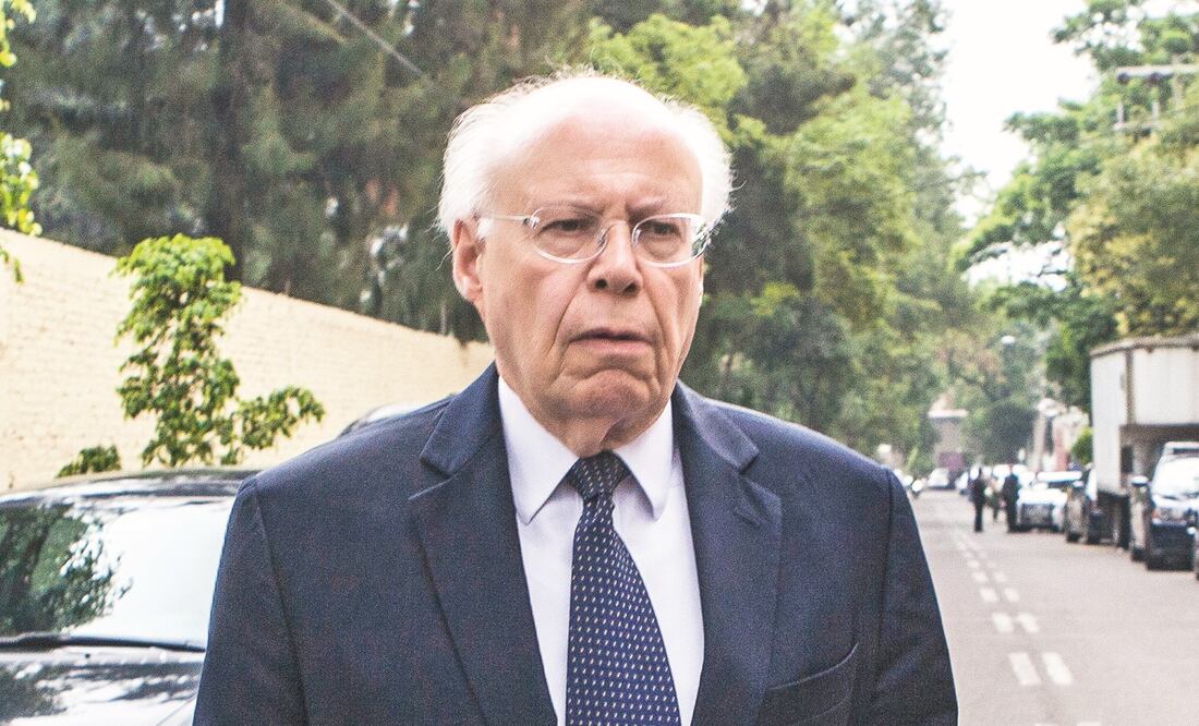 Fondos. El secretario de Salud, José Narro, pidió a los legisladores destinar recursos a reconstruir la infraestructura de salud (ARCHIVO EL UNIVERSAL)