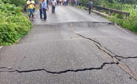 Lluvias dejan afectaciones en carreteras y daños en viviendas en 5 municipios de Chiapas