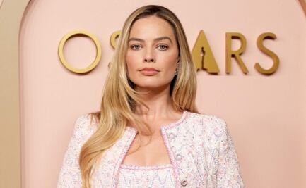 Baby french, la manicura minimalista y elegante de Margot Robbie
