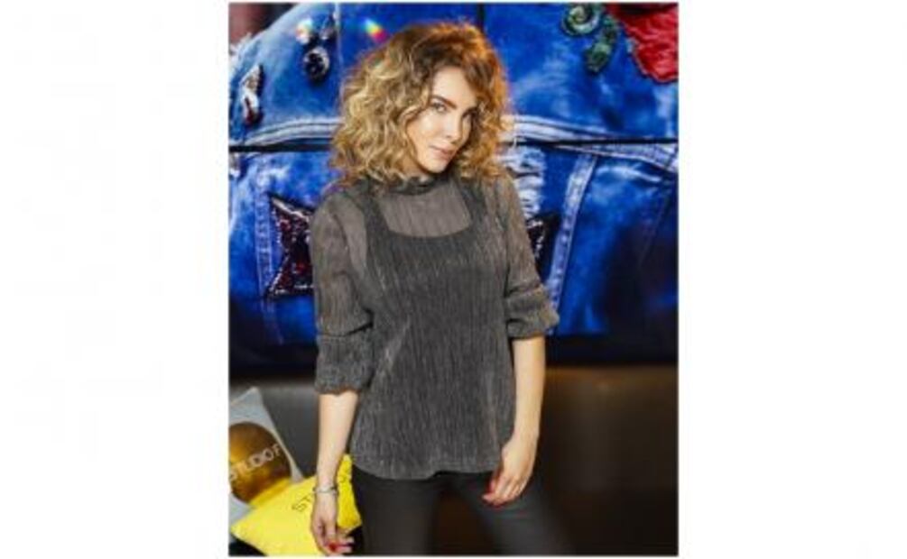 Con nuevo look, Belinda se abre a la moda