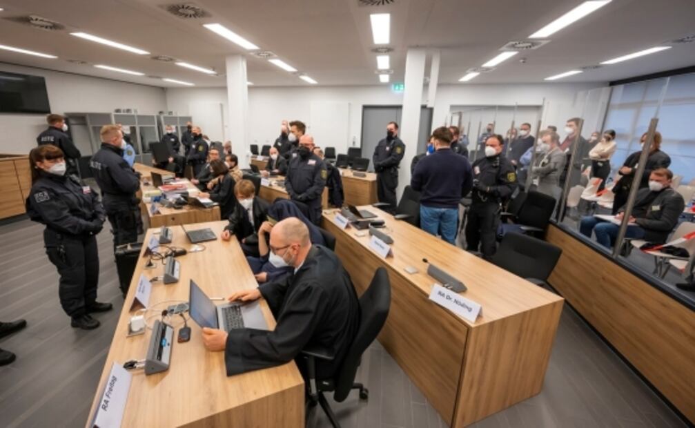 Inicia juicio por robo de diamantes del museo de Dresde, valuados en más de 100 mil mdd