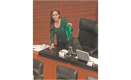 “Femenina y no feminista”, dice Lilly Téllez al reprobar aborto