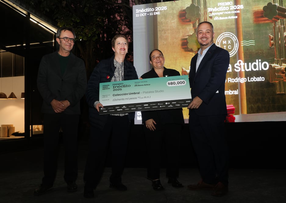 Banco Azteca entregó el Premio Inédito 2025, un galardón para creadores de diseño industrial,. Foto: Carlos Mejía /EL UNIVERSAL