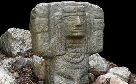 Hallan escultura de un atlante en el camino a Chichén Viejo