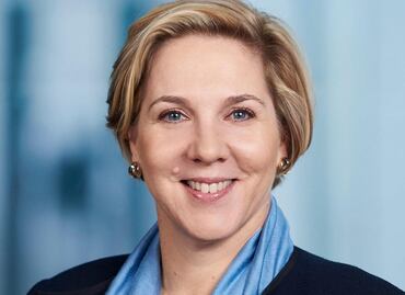 Tesla nombra a su nueva líder: Robyn Denholm