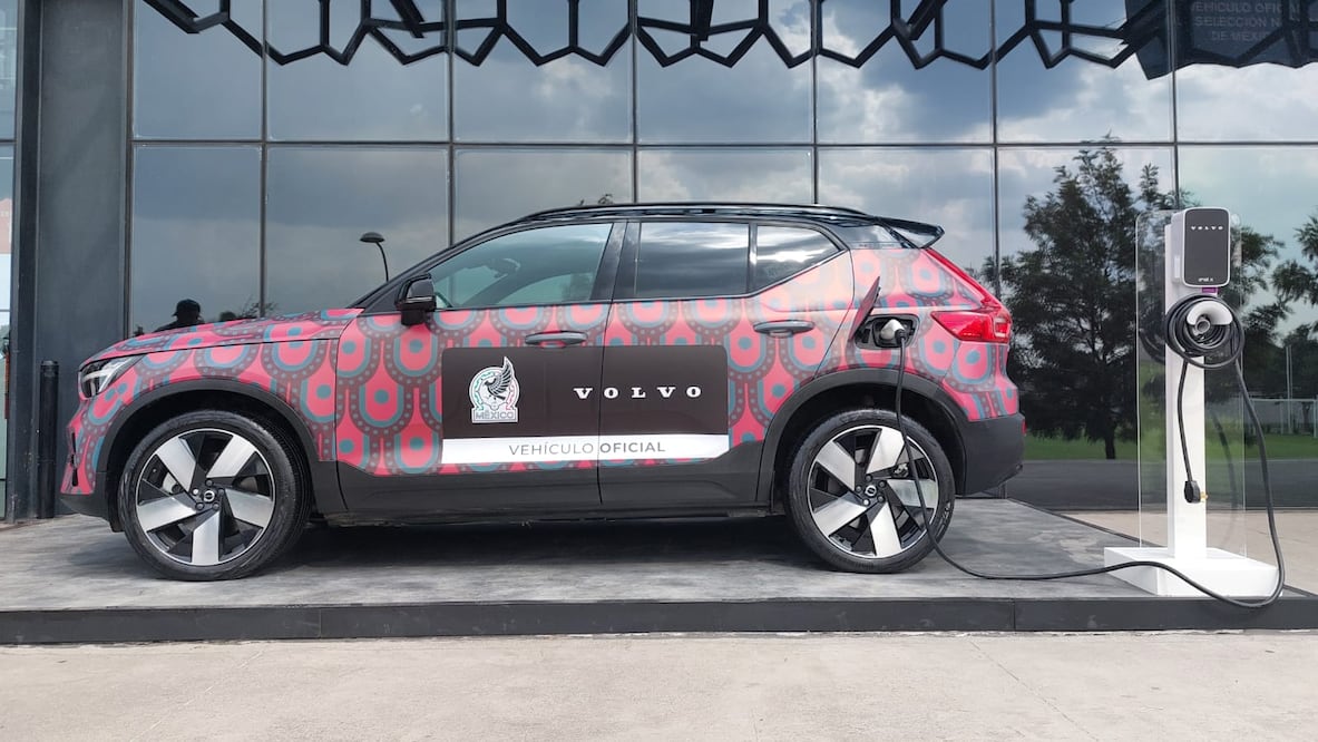 La marca sueca colabora con el equipo de fútbol en una alianza estratégica.