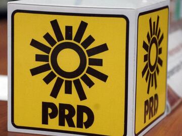 Vive el PRD su ocaso como estos 25 partidos que perdieron el registro en los últimos 30 años