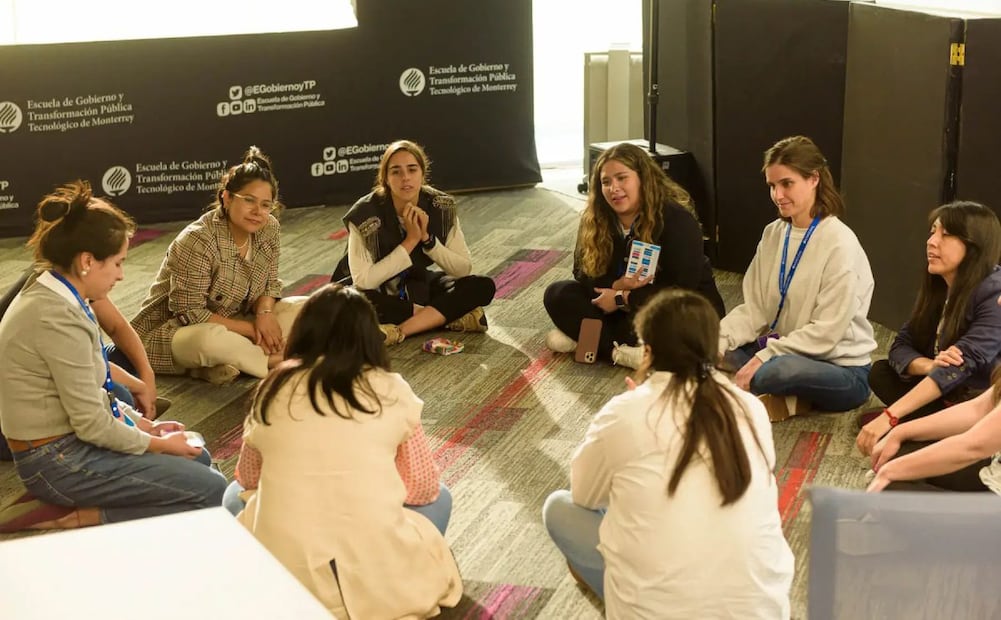 AT&T impulsa a mujeres tech en México con eNOVADORAS 2026. Imagen: eNovadoras