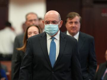 Exdirector financiero de Trump se declara culpable de perjurio en el caso del expresidente